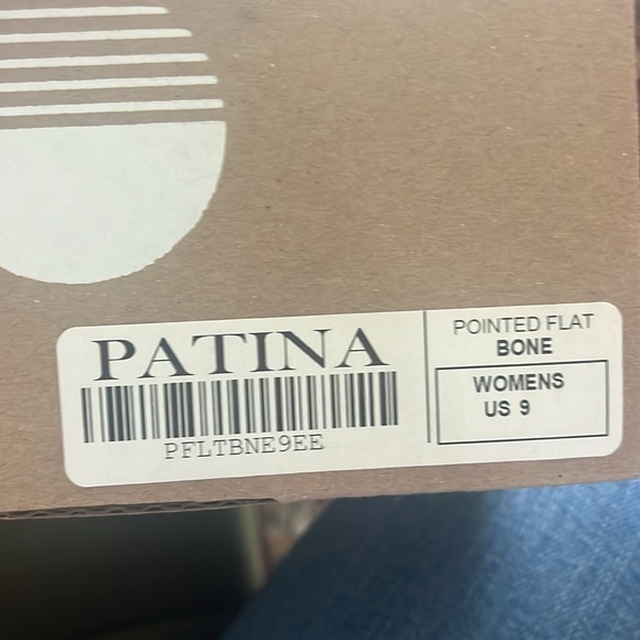 Brand new Portland Leather “pointed flat” in bone. - Picture 6 of 7